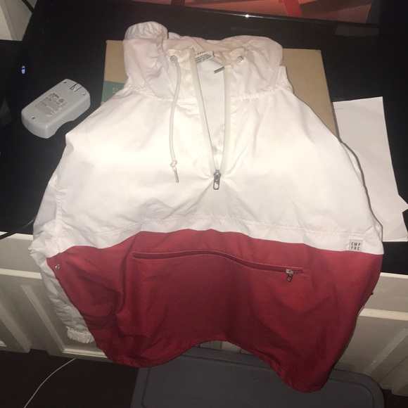 Red and white wind breaker - Picture 1 of 4